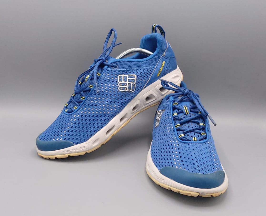 Columbia Techlite shoes, US 8.5 UK 7.5 EUR 41.5, excellent condition lightweight outdoor footwear.