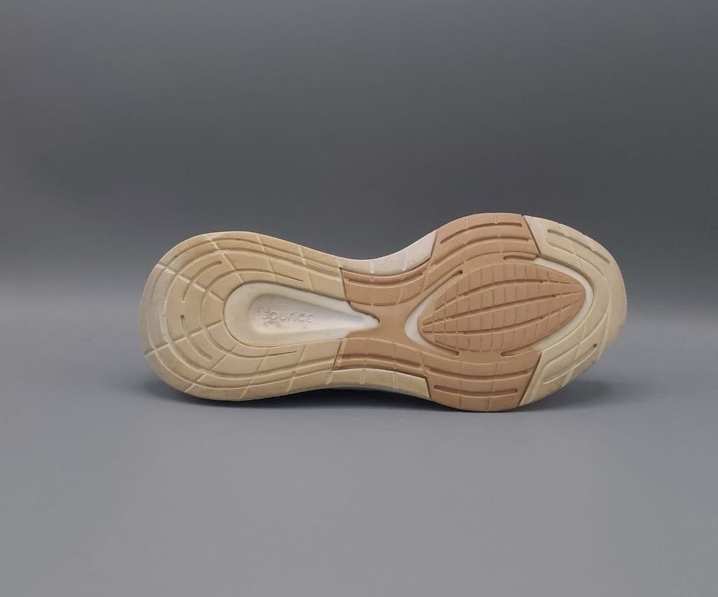 Adidas Bounce shoes, US 6.5 UK 5, good condition cushioned casual and training footwear.