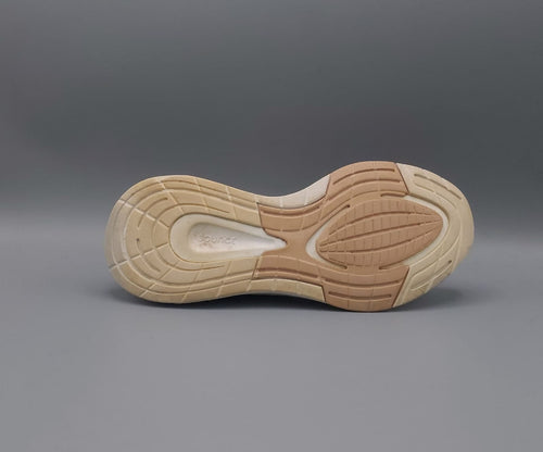Adidas Bounce shoes, US 6.5 UK 5, good condition cushioned casual and training footwear.