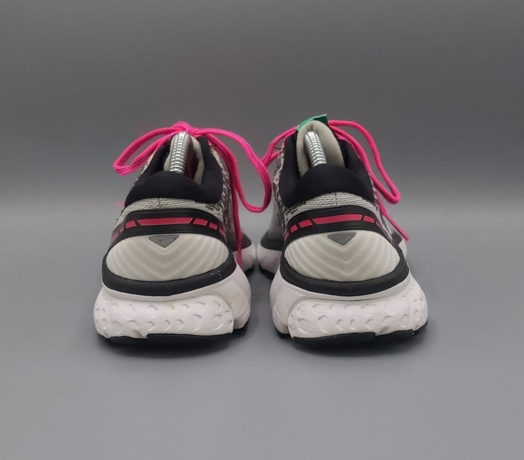 Brooks Ghost 11 running shoes, US 8 UK 6 EUR 39, premium condition lightweight cushioned running footwear.