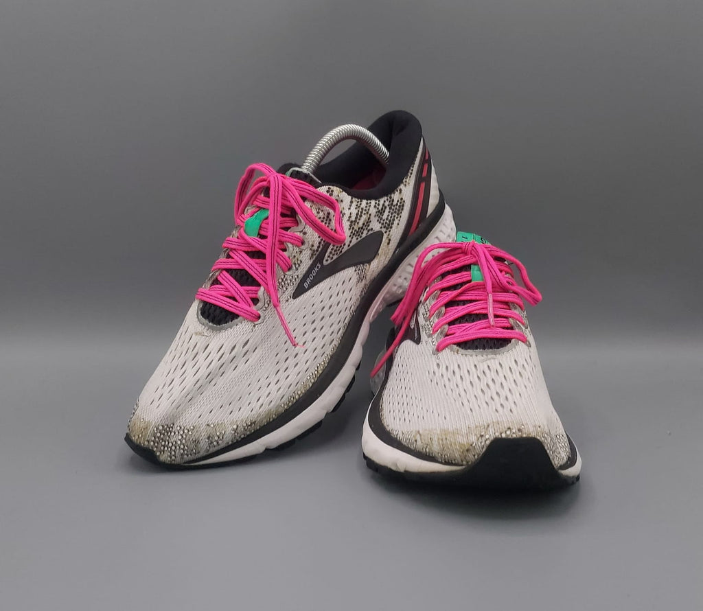 Brooks Ghost 11 running shoes, US 8 UK 6 EUR 39, premium condition lightweight cushioned running footwear.