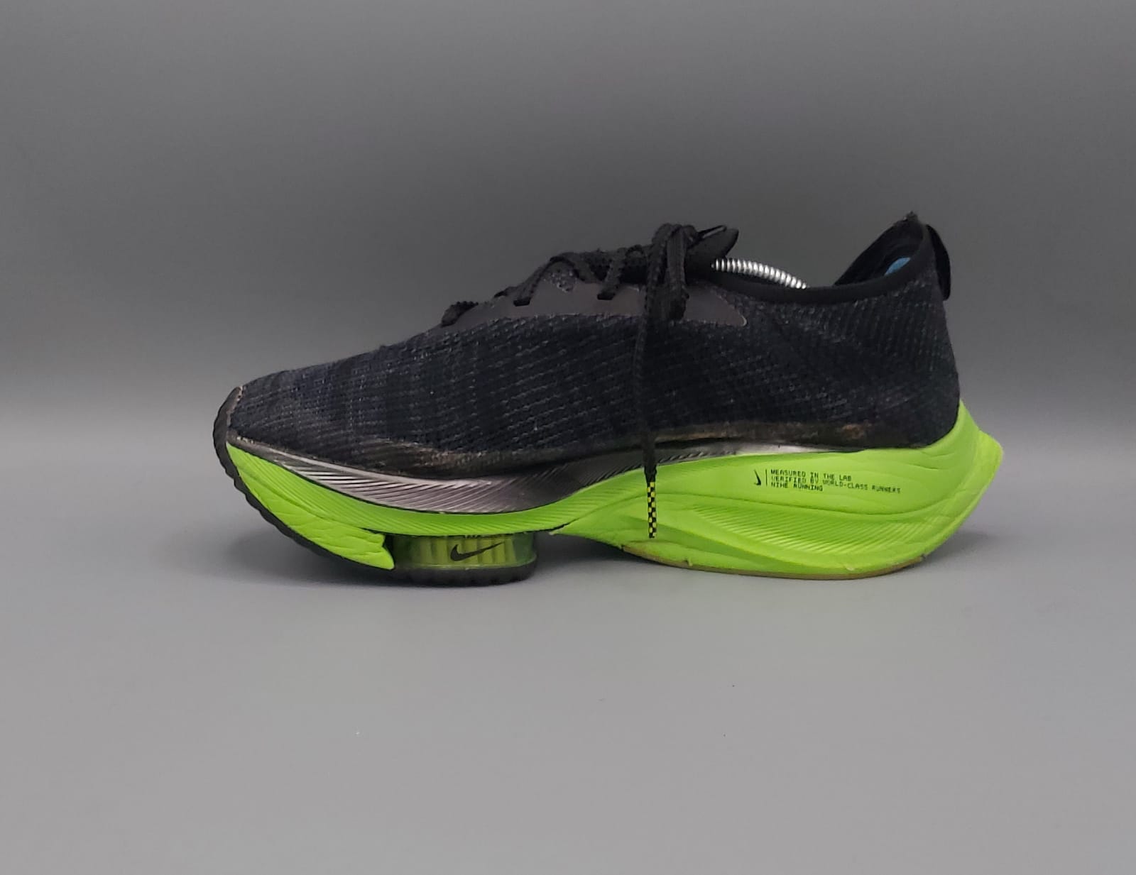 Nike Air Zoom running shoes, US 9 UK 8 EUR 42.5, excellent condition lightweight responsive cushioning performance shoes.