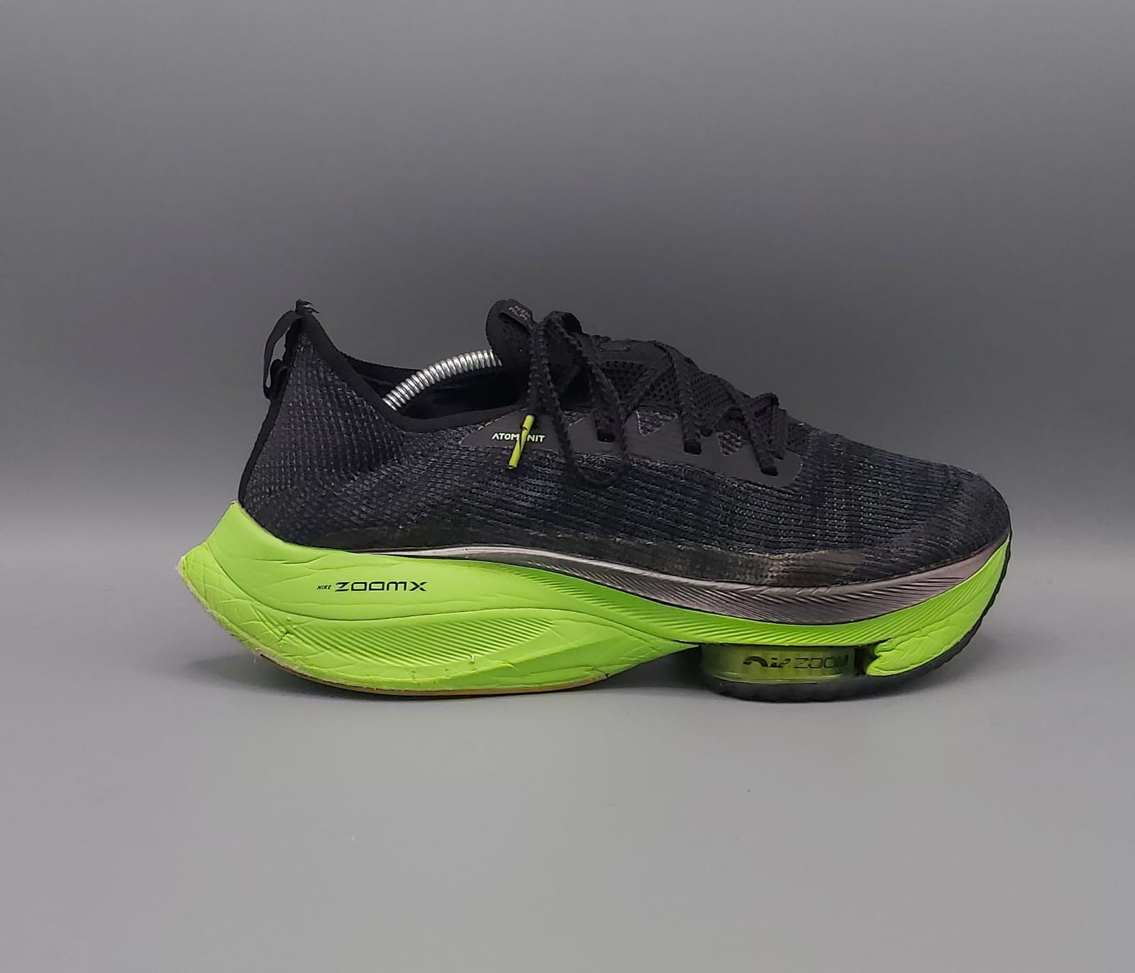 Nike Air Zoom running shoes, US 9 UK 8 EUR 42.5, excellent condition lightweight responsive cushioning performance shoes.