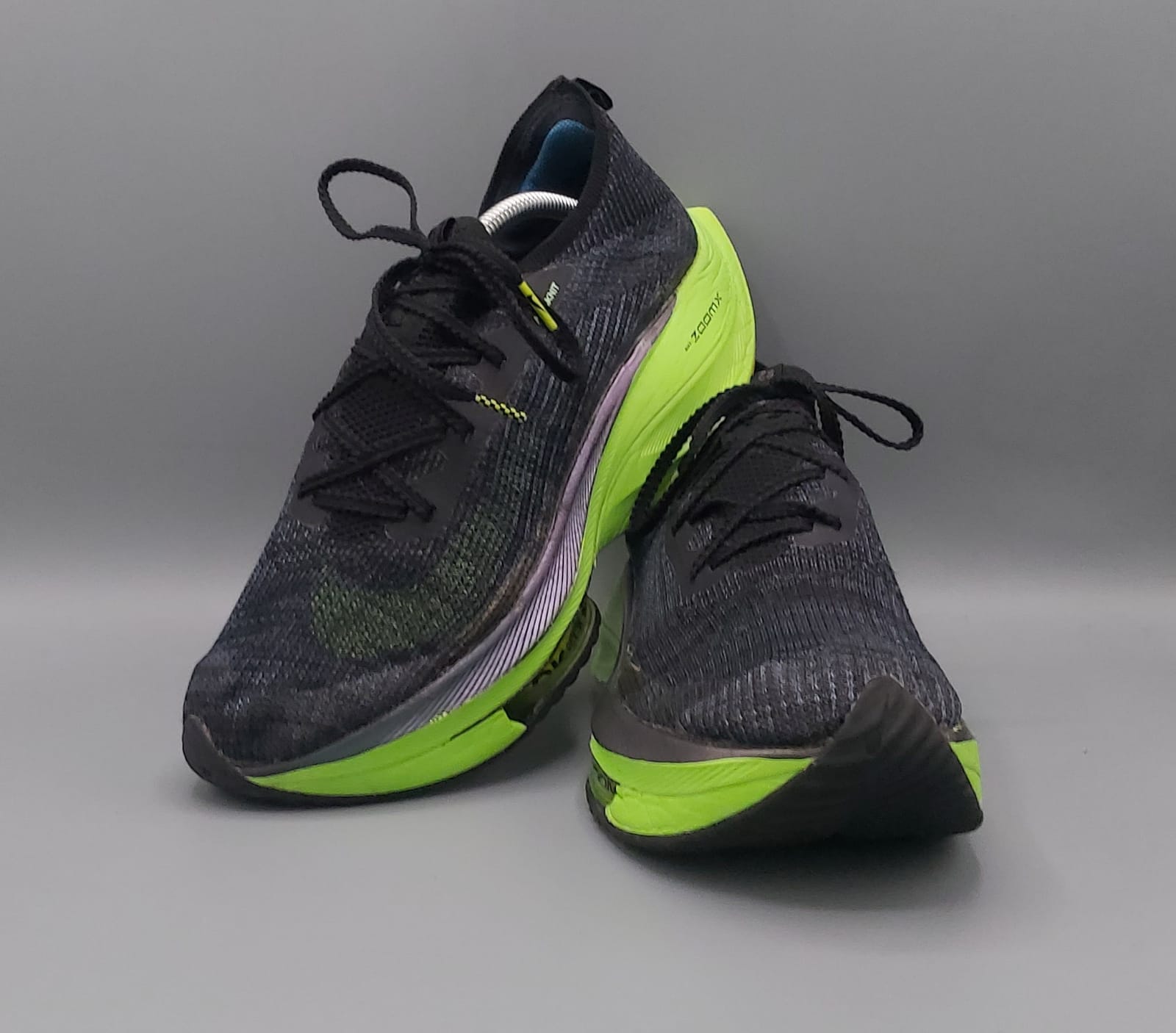 Nike Air Zoom running shoes, US 9 UK 8 EUR 42.5, excellent condition lightweight responsive cushioning performance shoes.