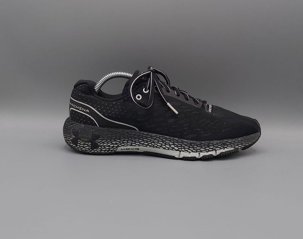 Under Armour HOVR Machina running shoes, size US 8.5 UK 6 EUR 40, premium condition performance footwear.