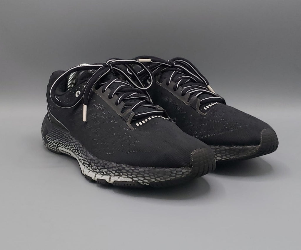 Under Armour HOVR Machina running shoes, size US 8.5 UK 6 EUR 40, premium condition performance footwear.
