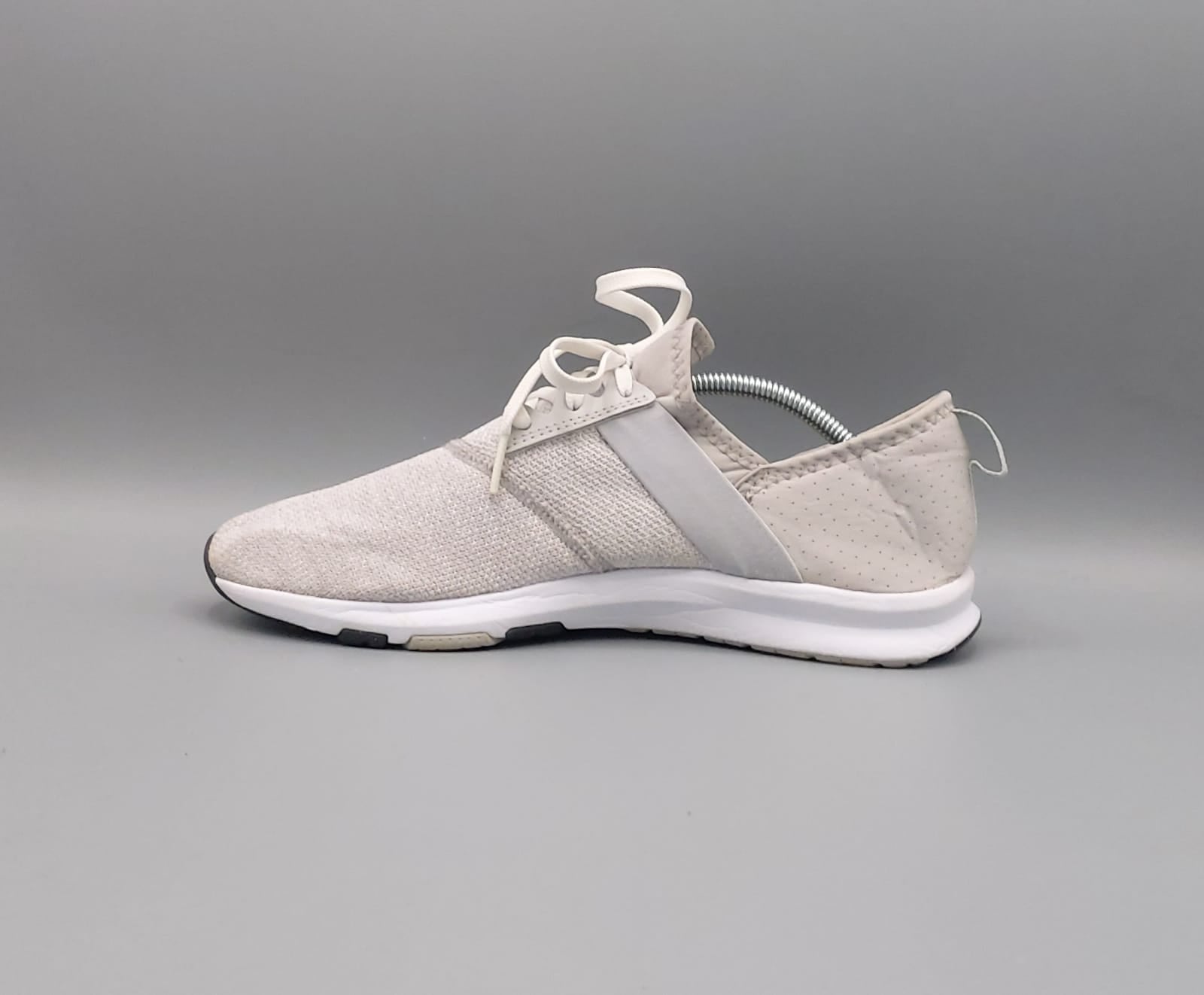 New Balance FuelCore Nergize shoes, US 10 UK 8 EUR 41.5, premium condition lightweight sporty footwear.
