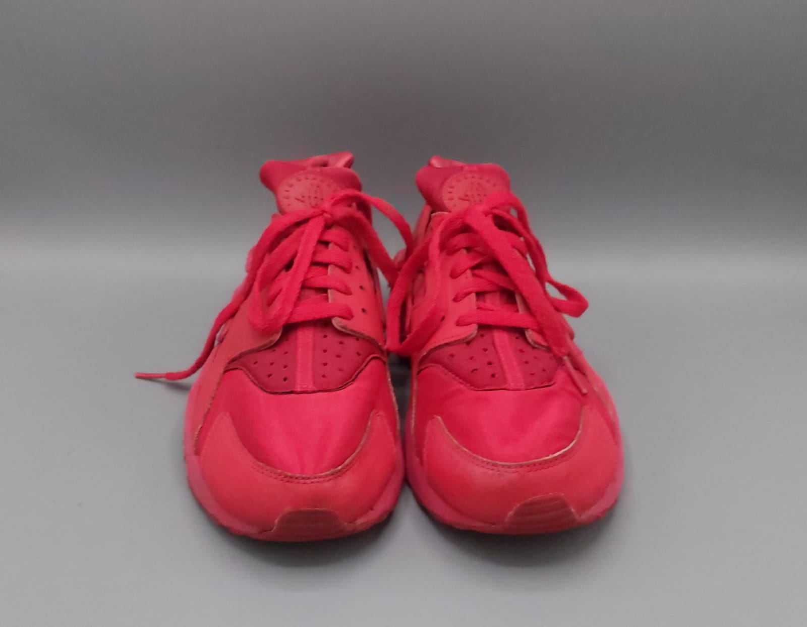 Nike Air Huarache sneakers, US 10 UK 7.5 EUR 42, very good condition cushioned casual footwear.