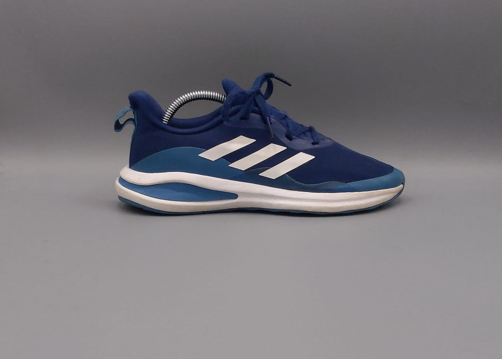 Adidas FortaRun shoes, US 5 UK 4.5, excellent condition lightweight running sneakers.