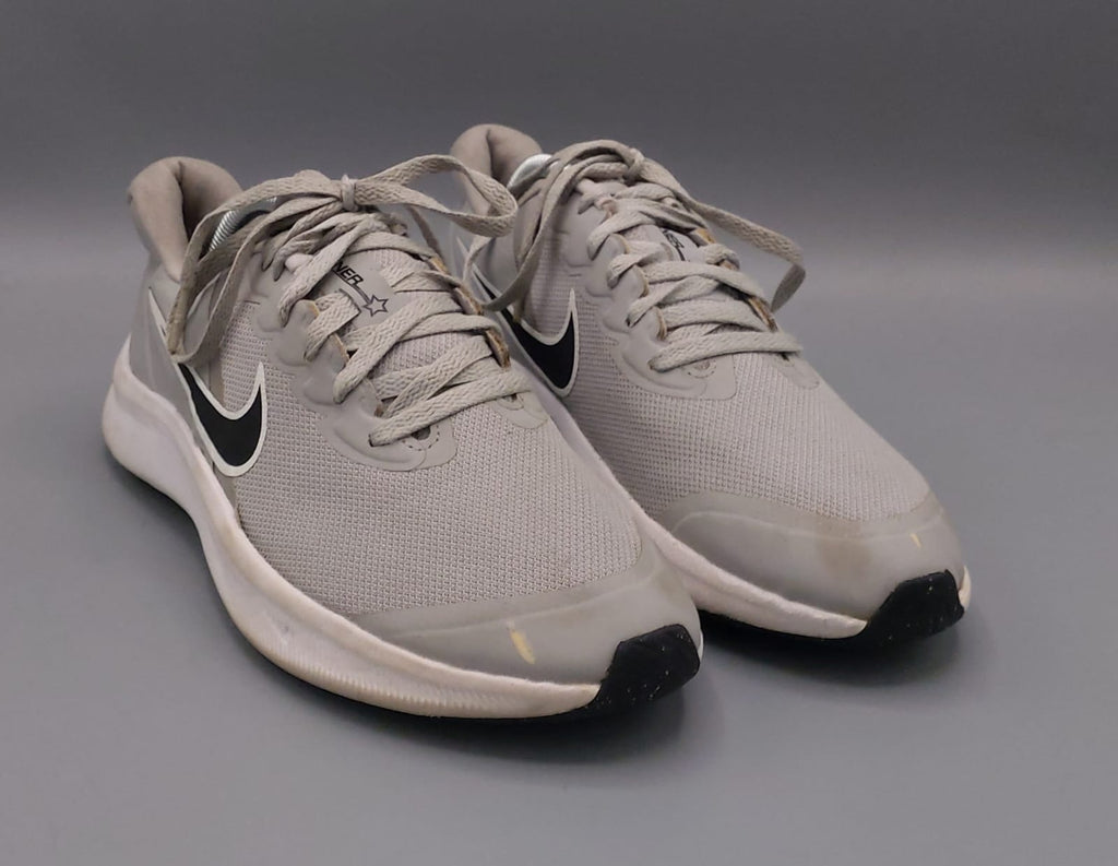 Nike Star Runner shoes, US 7 UK 6 EUR 40, excellent condition lightweight running footwear.
