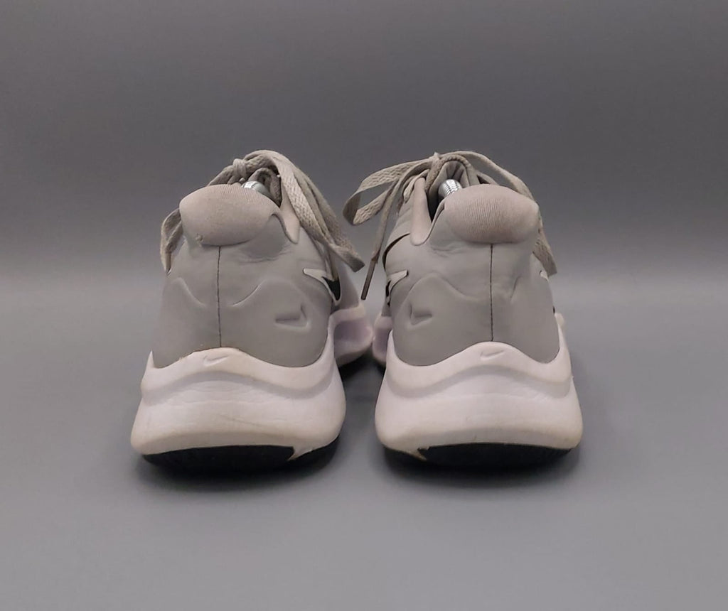 Nike Star Runner shoes, US 7 UK 6 EUR 40, excellent condition lightweight running footwear.