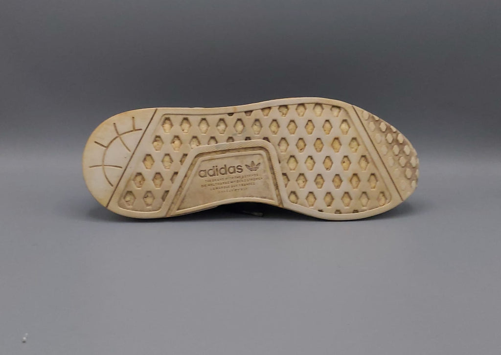 Asics Onitsuka Tiger shoes, US 8 EUR 41.5, excellent condition lightweight classic sneakers.