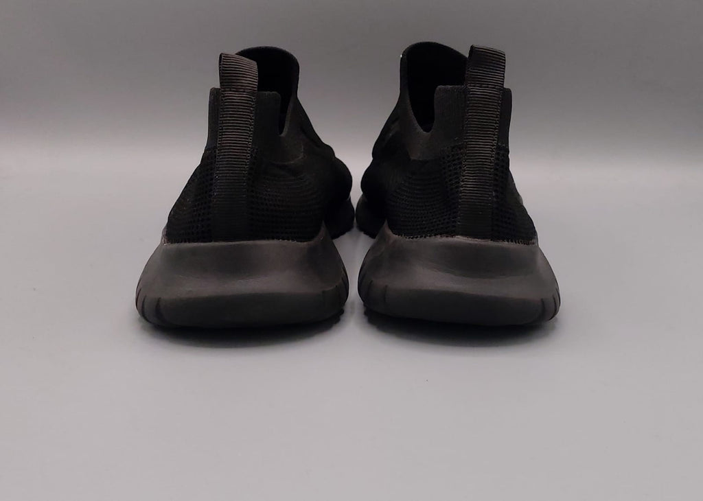 Zuwoigo men’s walking shoes, EUR 45, premium condition lightweight walking footwear.