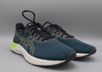 ASICS Gel Excite 8 shoes, US 10 EUR 44, premium condition cushioned running footwear.